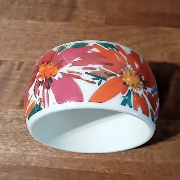 Two bracelets - Picture 2 of 3